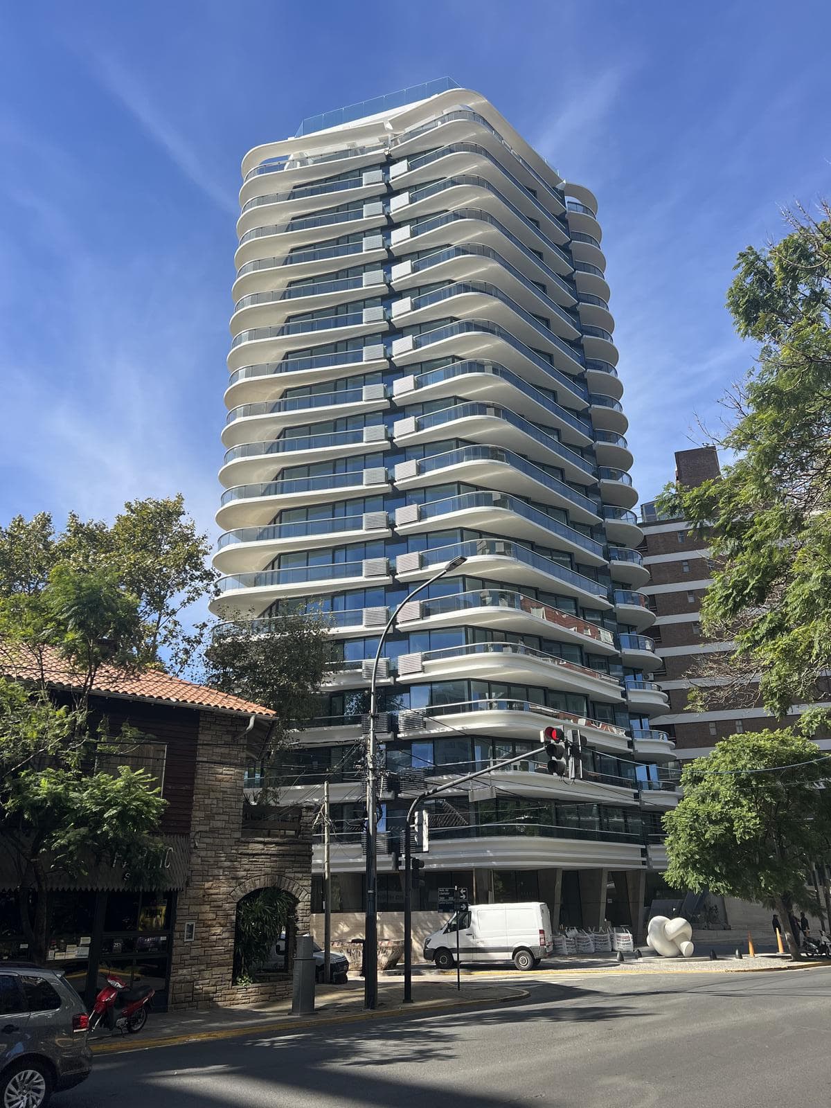 Venta Departamento Selene Libertador 3 dormitorios en suite vista al Rio en La Lucila - foto 1