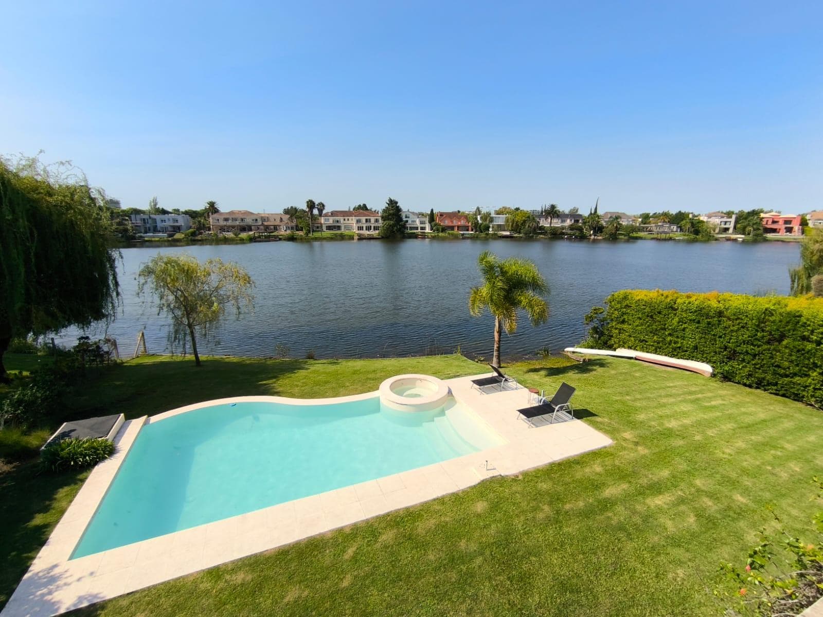 VENTA DE CASA 7 AMBIENTES A LA LAGUNA CASTORES NORDELTA - foto 1