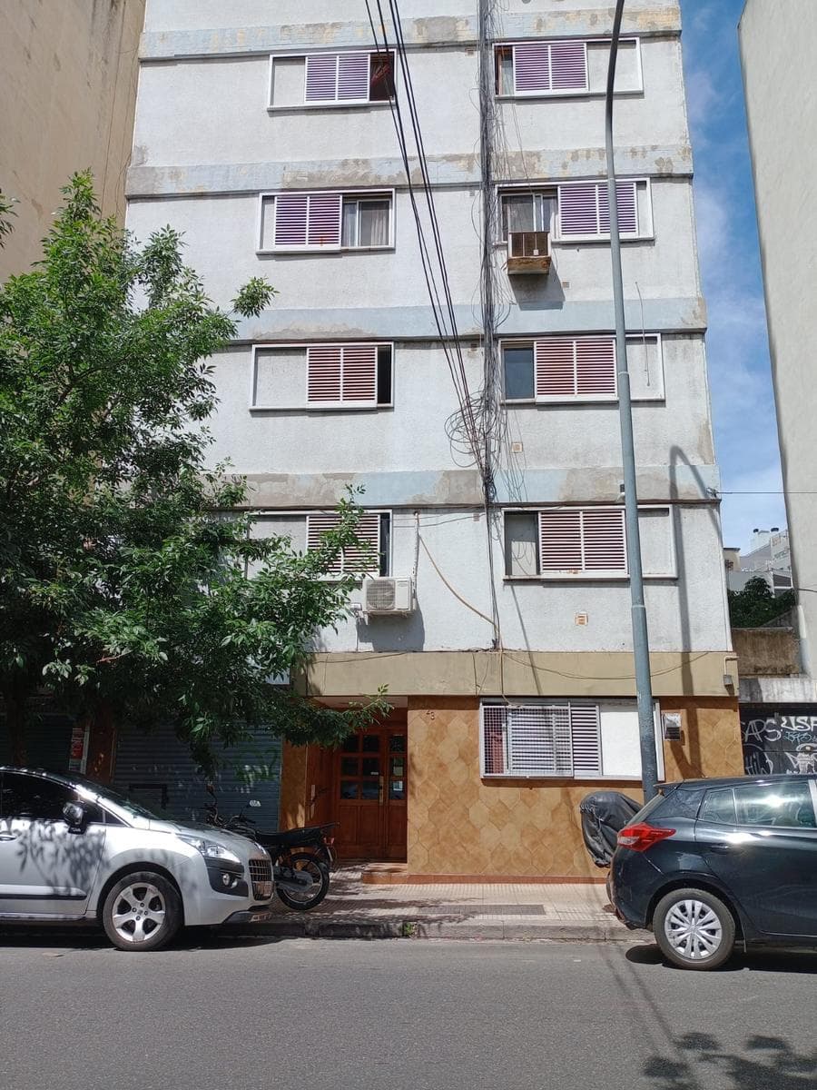 Departamento en P.Rivadavia - foto 1